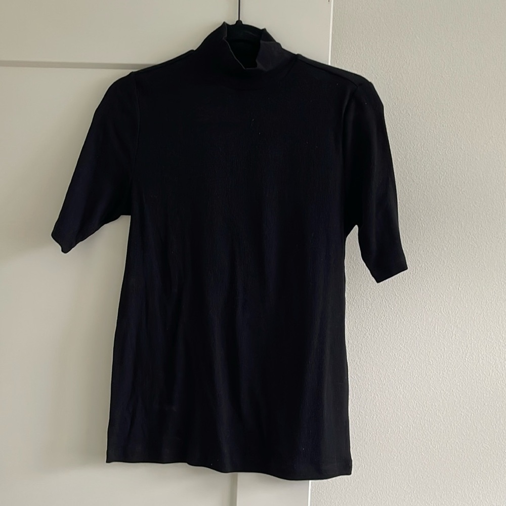 LOFT moc neck ribbed tee EUC